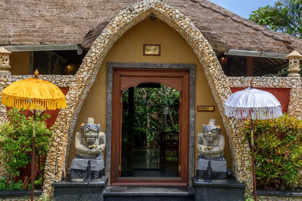 Hotel Puri Madawi Seminyak Exterior foto